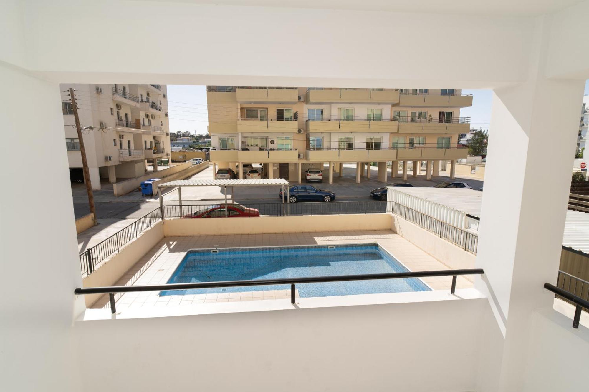 Olivia Mackenzie 2 Bedroom Flat With Pool Larnaca Exterior foto