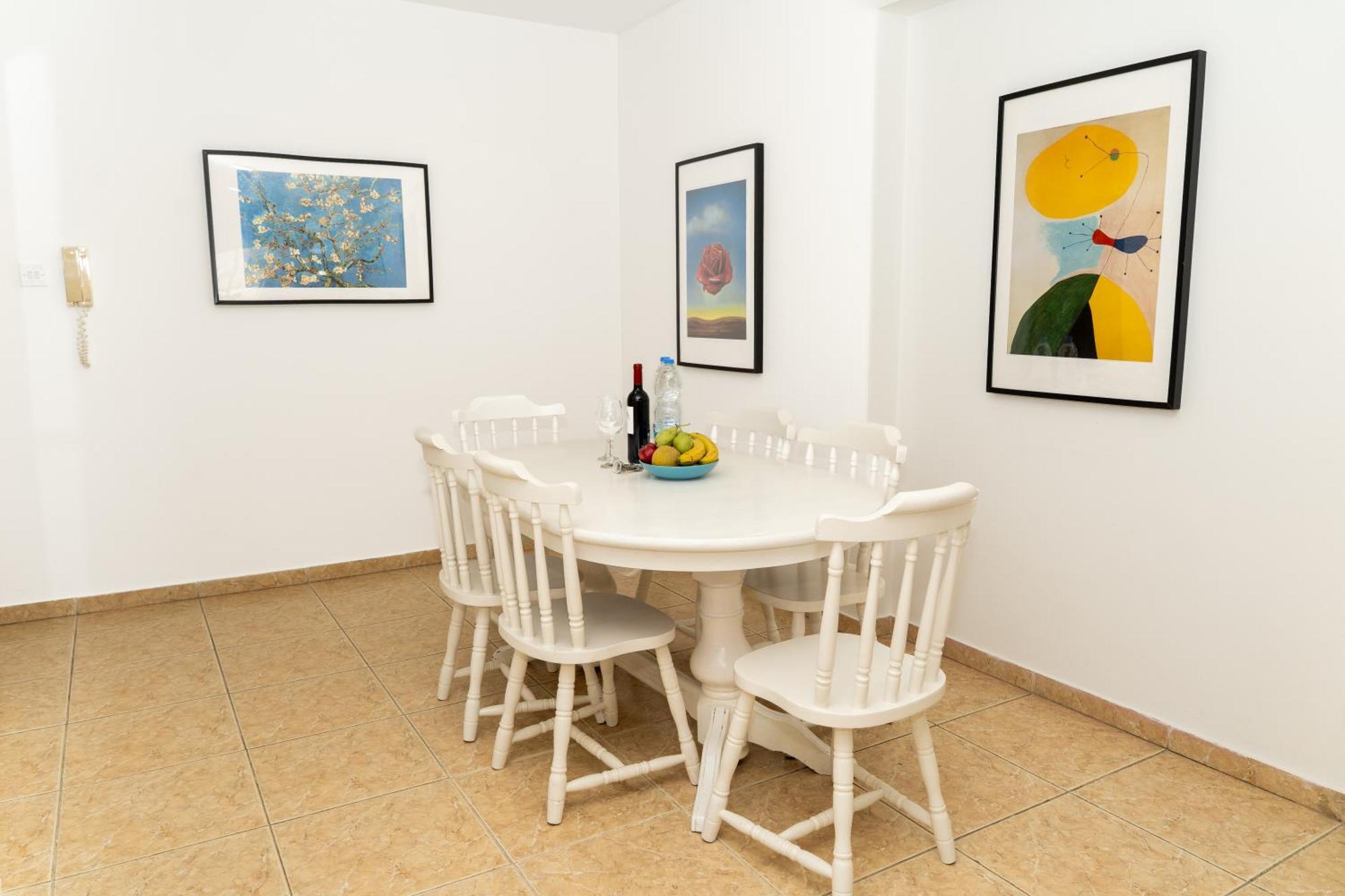 Olivia Mackenzie 2 Bedroom Flat With Pool Larnaca Exterior foto